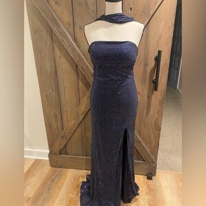 Elegant Navy Strapless Evening Gown